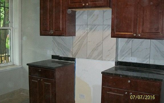 3rd image of 4223 W Gladys Ave
