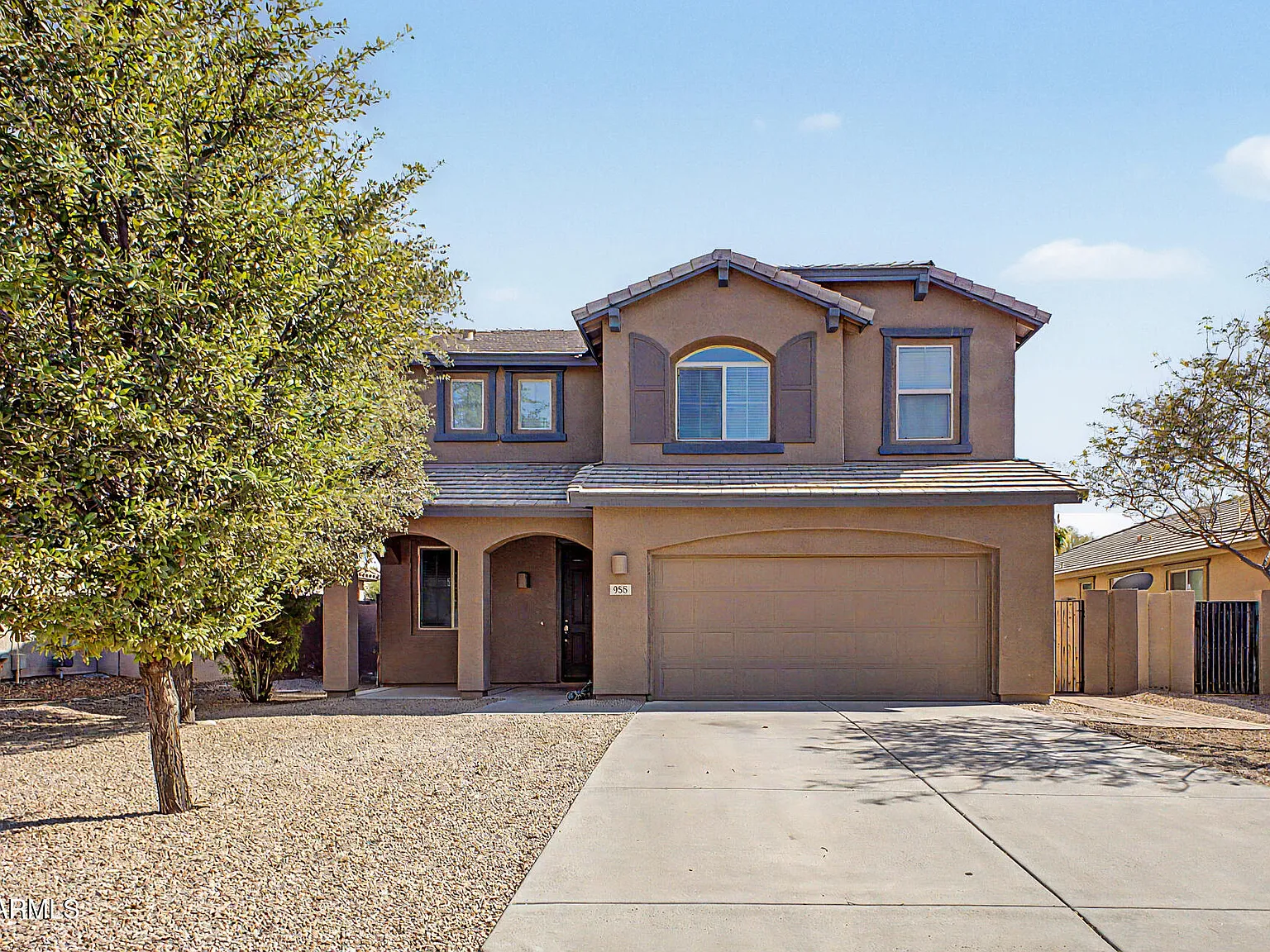 5 bed, 3.0 bath, 2566 sqft, $2,975 — Photo 1