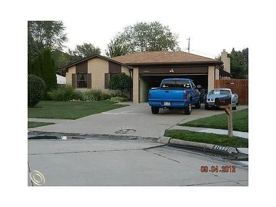 31680 Dimas Dr photo 1