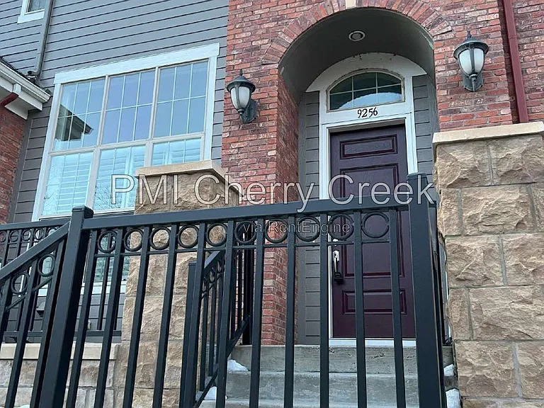 9256 Kornbrust Dr — Photo 1