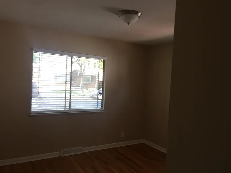 1410 S York St — Photo 5