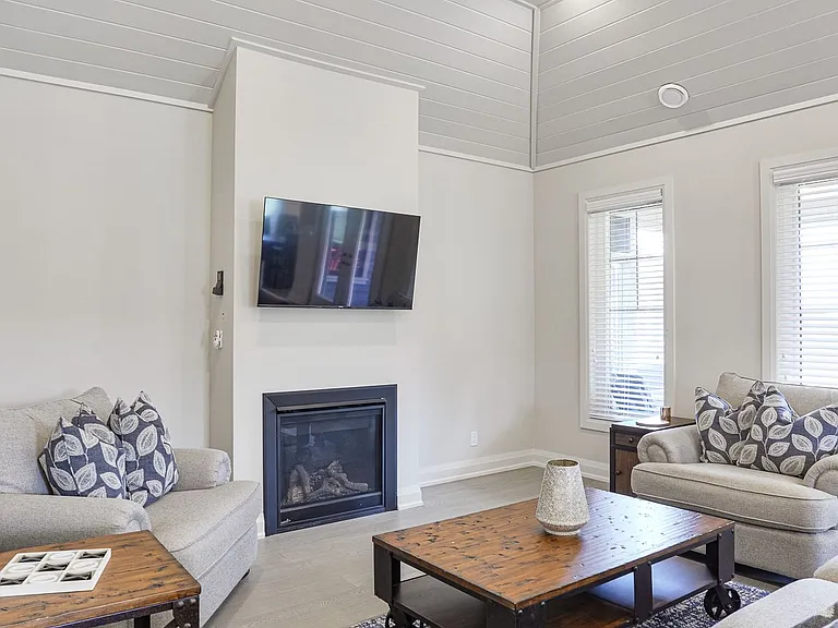 2054 Peninsula Rd #16 — Photo 11