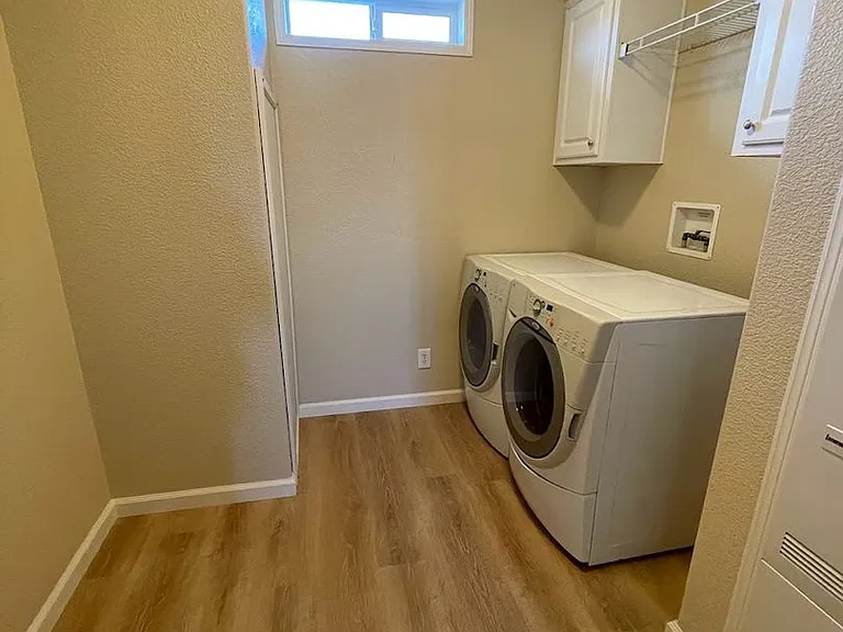 2335 Jacobsen Ln — Photo 13