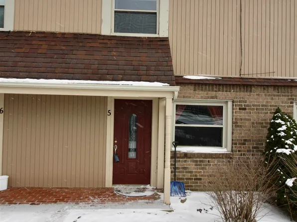 93 Fleetwood Dr Unit 5, Reedsville, WV 26547