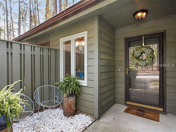 5th image of 27 Fernwood Ct