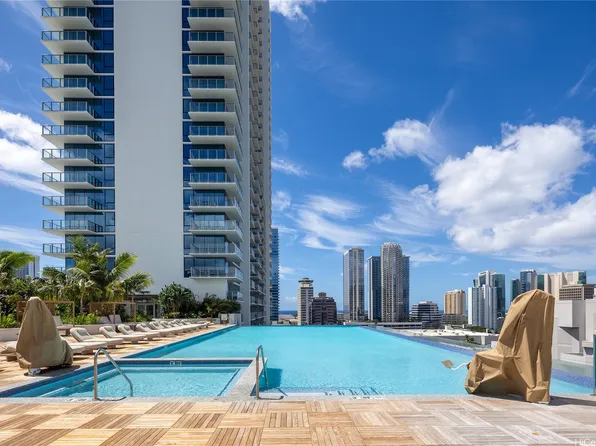 1500 Rycroft St #1100R, Honolulu, HI 96814