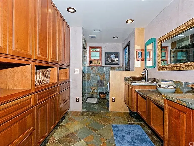 2433 San Jacinto Ct — Photo 2