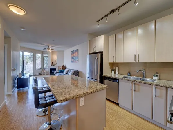 5160 Davis Bay Rd #360, Sechelt, BC V7Z 0H3