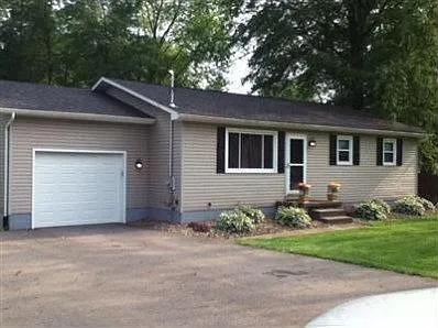 1370 Deforest Rd photo 1