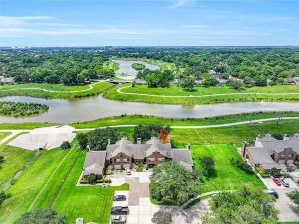 15952 Seahorse Dr #282, Houston, TX 77062