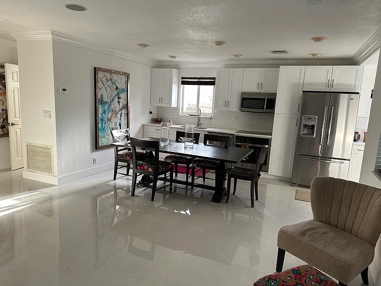 2645 Scott St — Photo 17