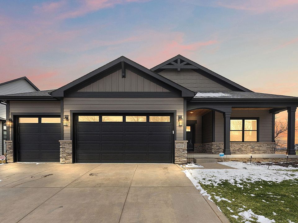 1st image of 1651 Forest Ridge Dr