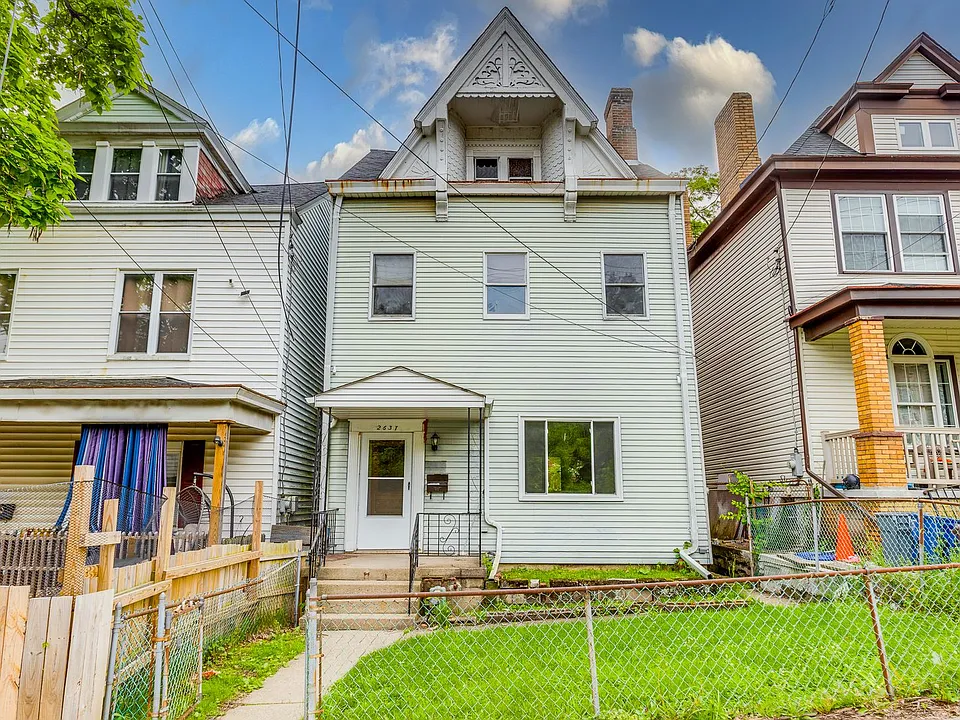 2637 Norwood Ave