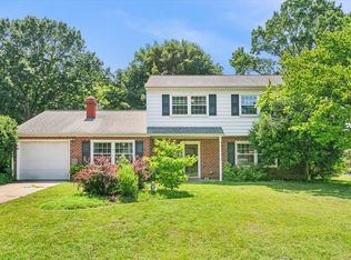 221 Commodore Dr, Hampton, VA 23669