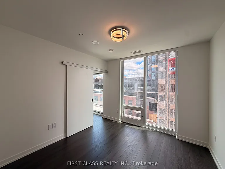4010 Eglinton Ave W #825 — Photo 11