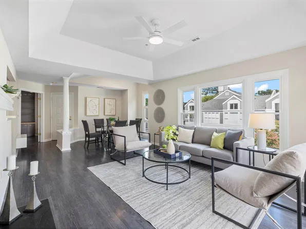 1001 Brighthurst Dr Unit 306, Raleigh, NC 27605