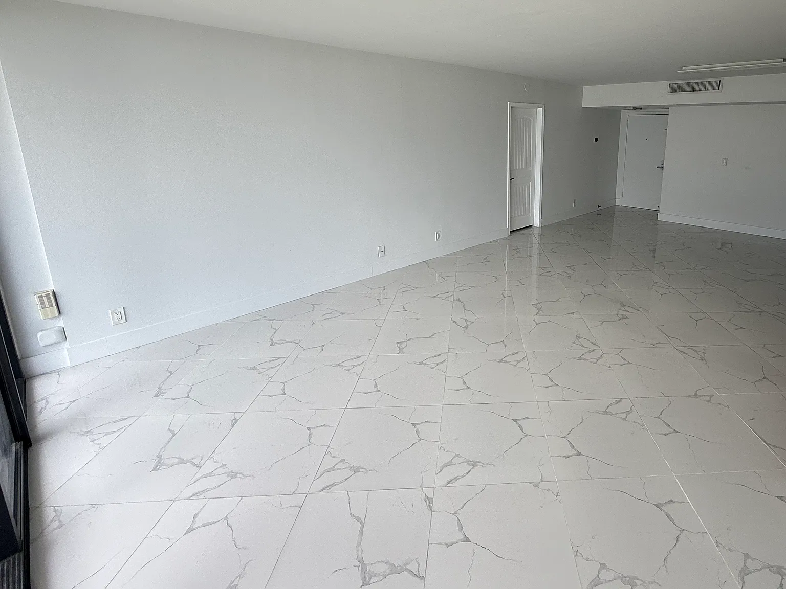 2 bed, 1242 sqft, $3,050 — Photo 3