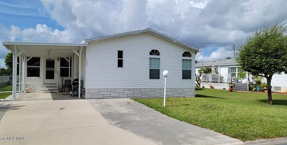 1st image of 943 Wren Cir