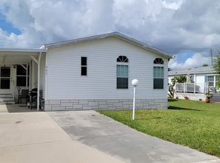 943 Wren Cir, Barefoot Bay, FL 32976