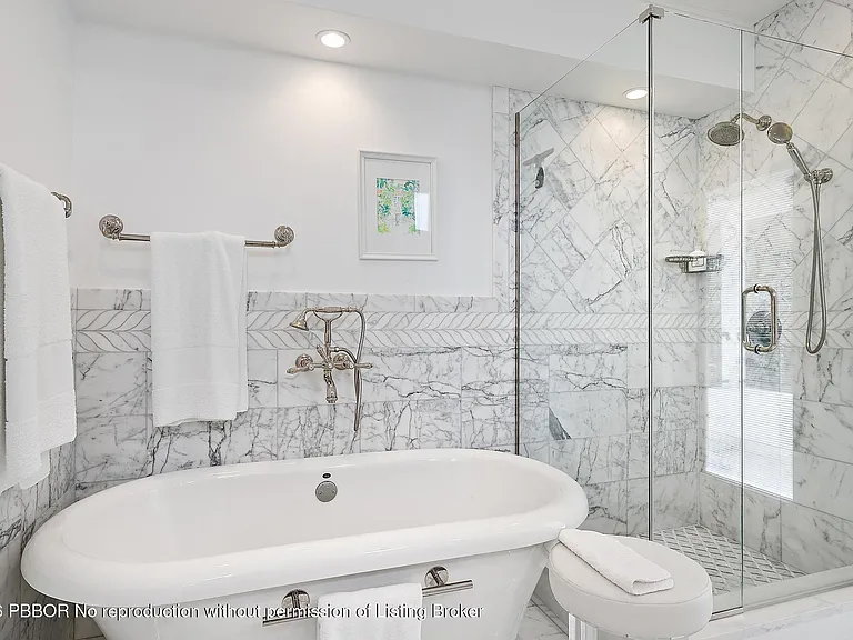 240 Seabreeze Ave — Photo 14
