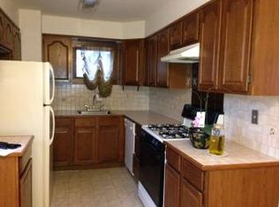 565 Kearney Ave, Cliffside Park, NJ