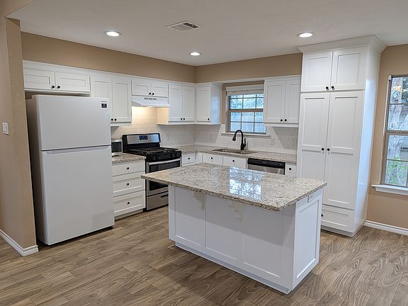 5th image of 2507 Waterwood Ln