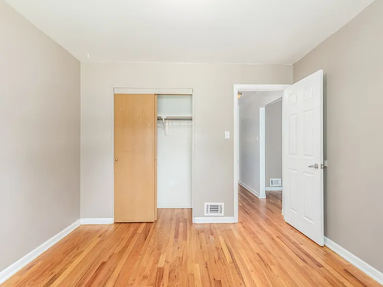 1385 S Grant St — Photo 15
