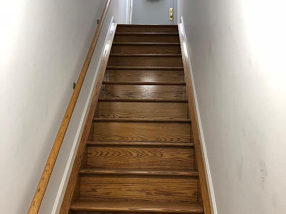 3rd image of 2119 E 65th St APT 2