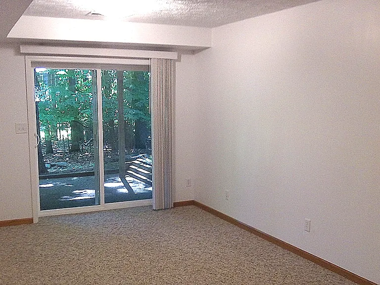 Baywood Dr — Photo 13