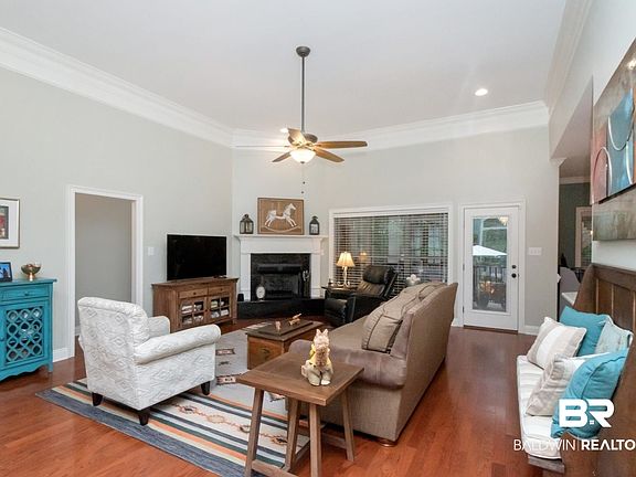 5th image of 8551 Lockwood Pl