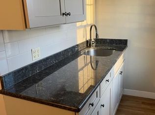 5 Greystone Ave #3R, Webster, MA 01570