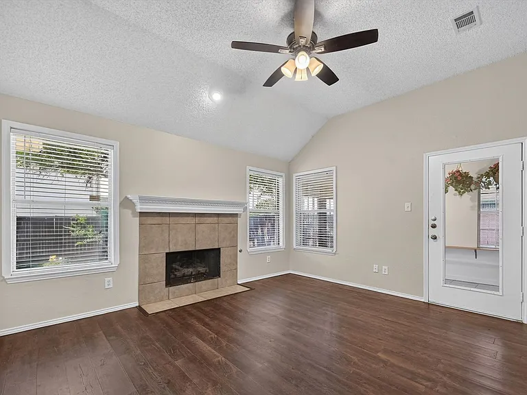 3960 Bexhill Dr — Photo 9