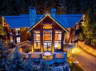 7425 Treetop Ln, Whistler, BC V8E0E9