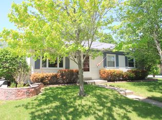 222 Rivera Dr, Waukesha, WI 53189