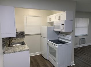 2137 Hayes St APT 18, Hollywood, FL 33020