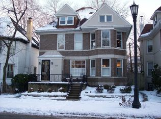 422 Greenleaf St, Evanston, IL 60202