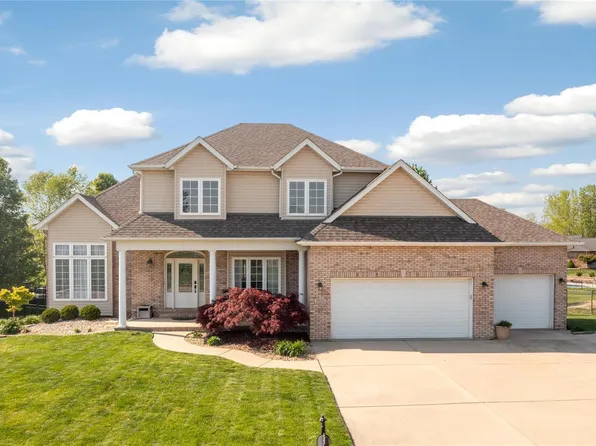 2032 Grandview Dr, Saint Jacob, IL 62281