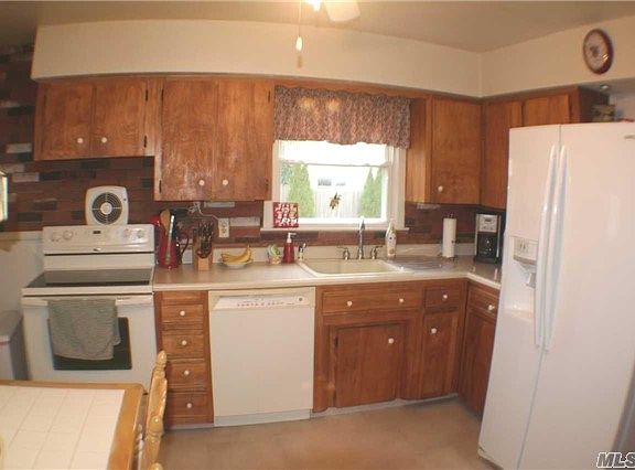 2nd image of 47 Forest Ave