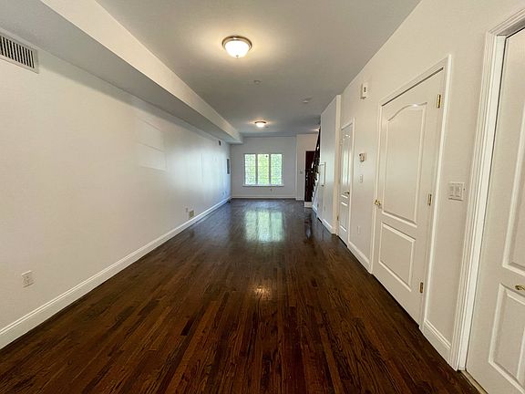 4th image of 116 Bodine St Floor 2