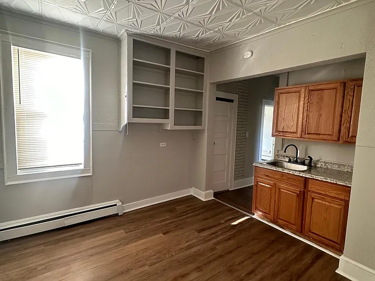 355 Goodrich St #A — Photo 3