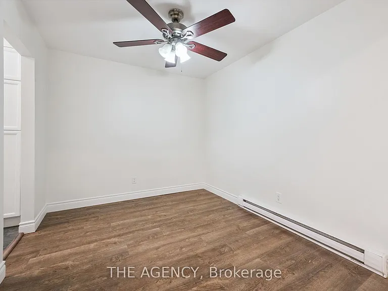 410 Scottsdale Dr — Photo 8