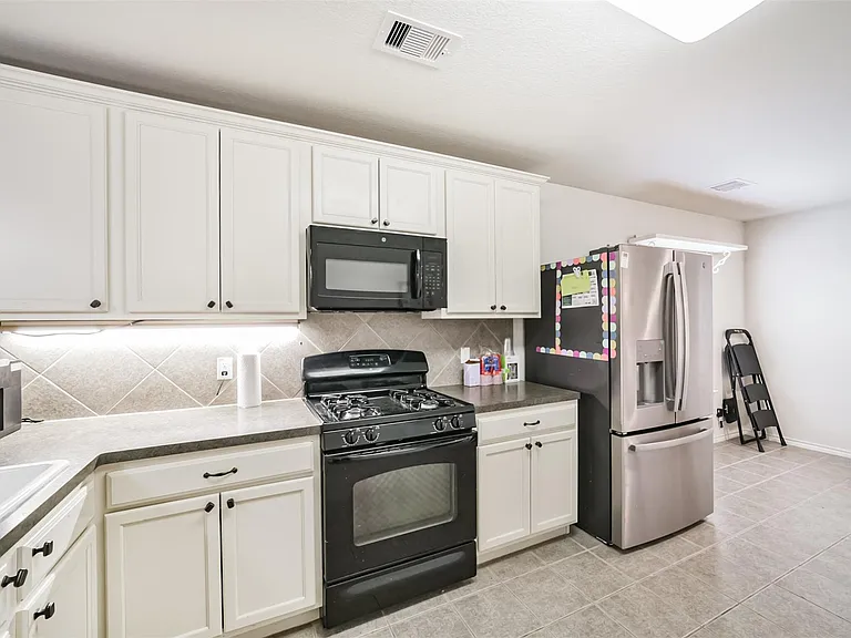 1609 Peach Dale Ct — Photo 11