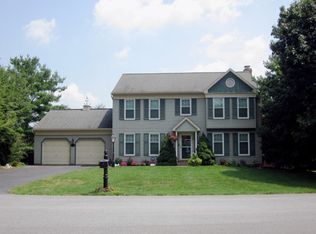 3 Strawberry Ln, Lancaster, PA 17602