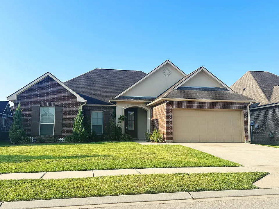 230 Forest Grove Dr
