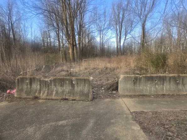 1036 Fields Rd, Memphis, TN 38109