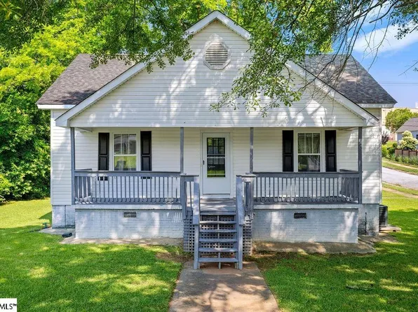 15 Blake St, Greenville, SC 29605