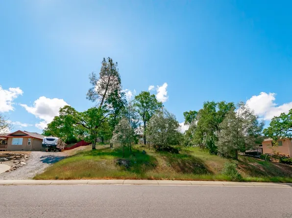 419 Live Oak Dr, Angels Camp, CA 95222