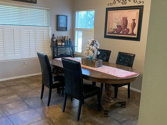 4th image of 2845 S Tamarack Ct