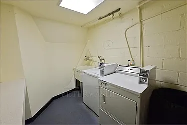 Rented by Peter Ashe