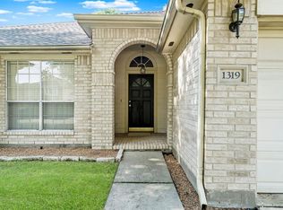 1319 Castlemist Dr, Spring, TX 77386